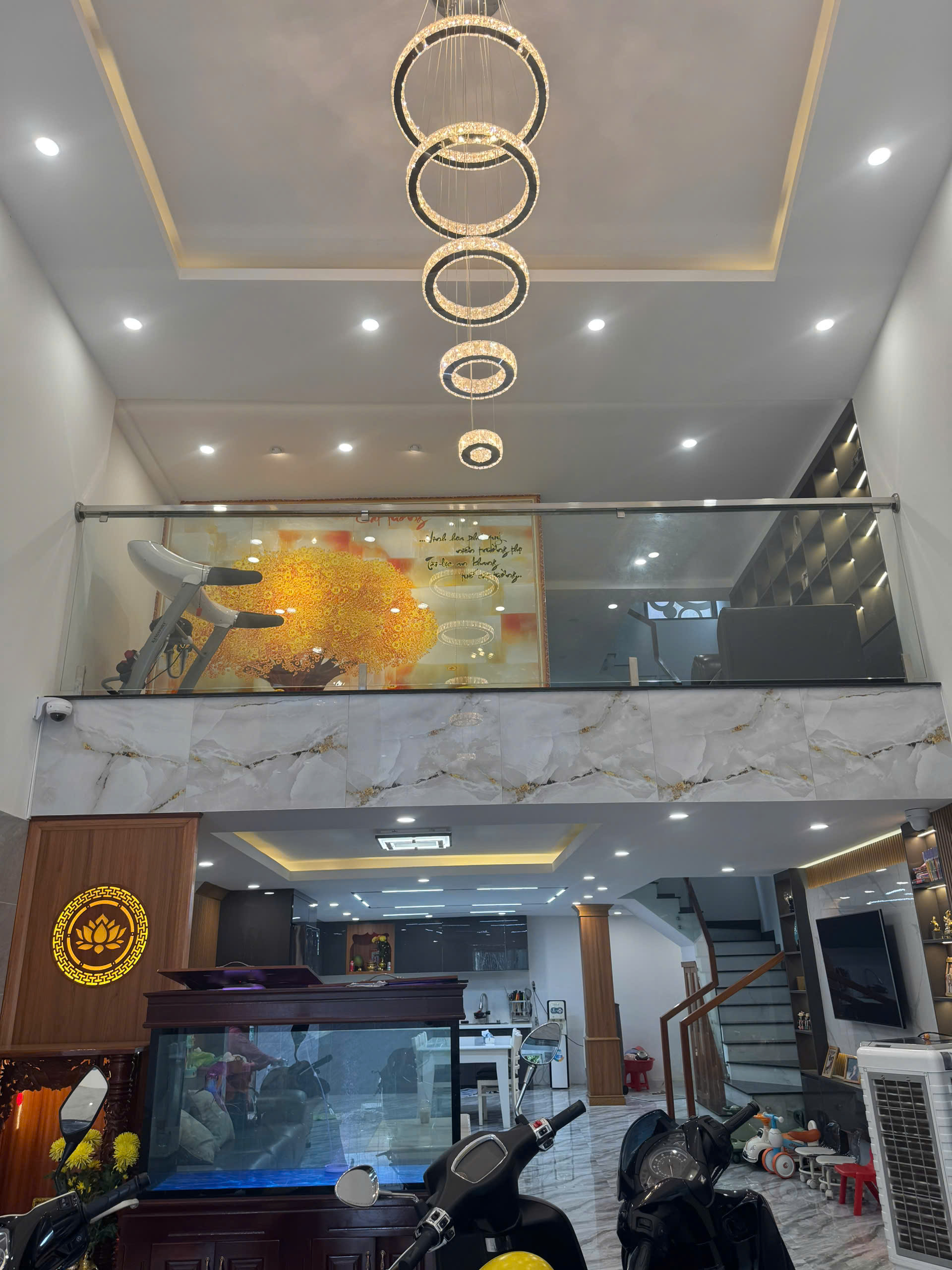 LÊ QUANG ĐỊNH - BÌNH THẠNH - XE HƠI VÀO NHÀ - 4.25x18m -NỞ HẬU 6.7M - CN 88M2 - 4 TẦNG - NHÀ MỚI ĐẸP