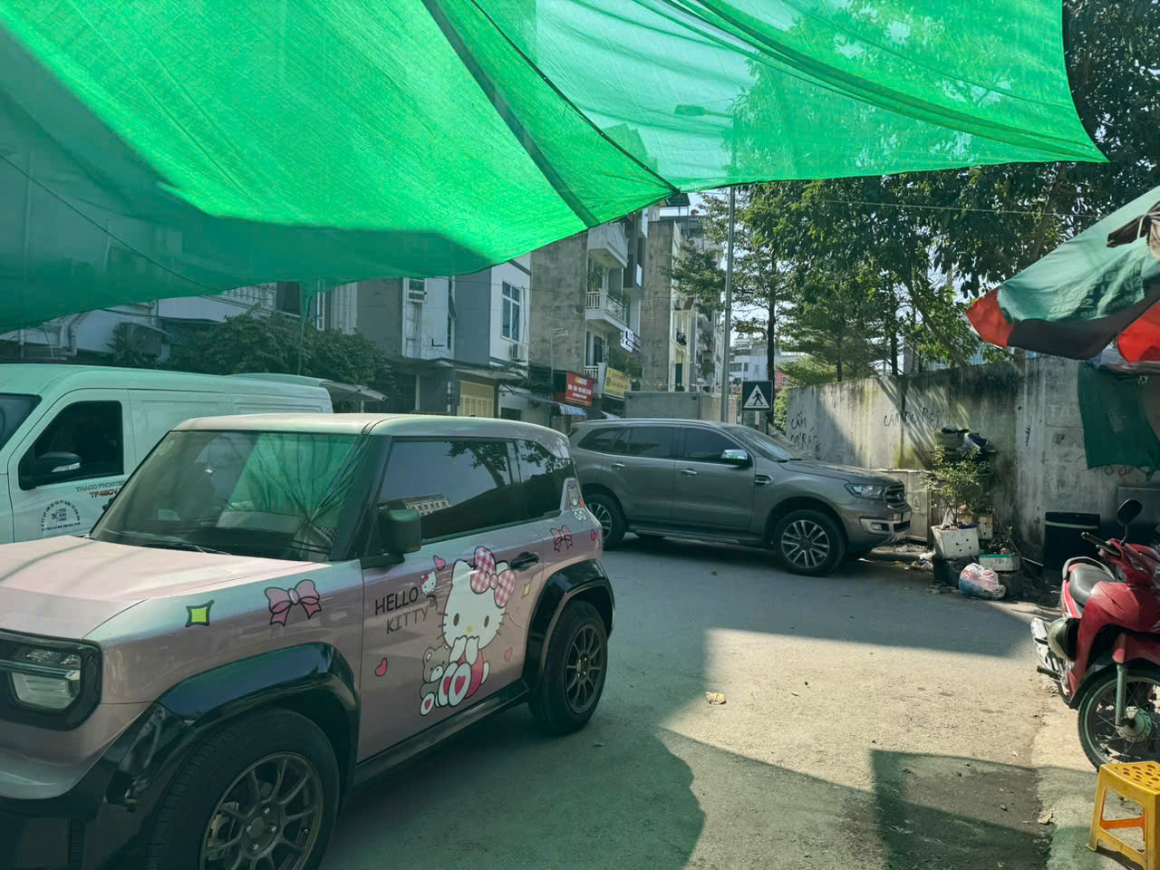 Bán nhà mặt đất vài bước ra phố nguyển hoàng