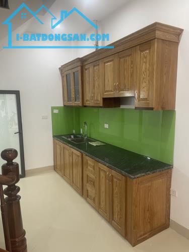 Bán nhà Yên Nghĩa gần ga tàu điện, oto đỗ cửa 31m2 5 tầng mới xây giá nhỉnh 6 tỷ