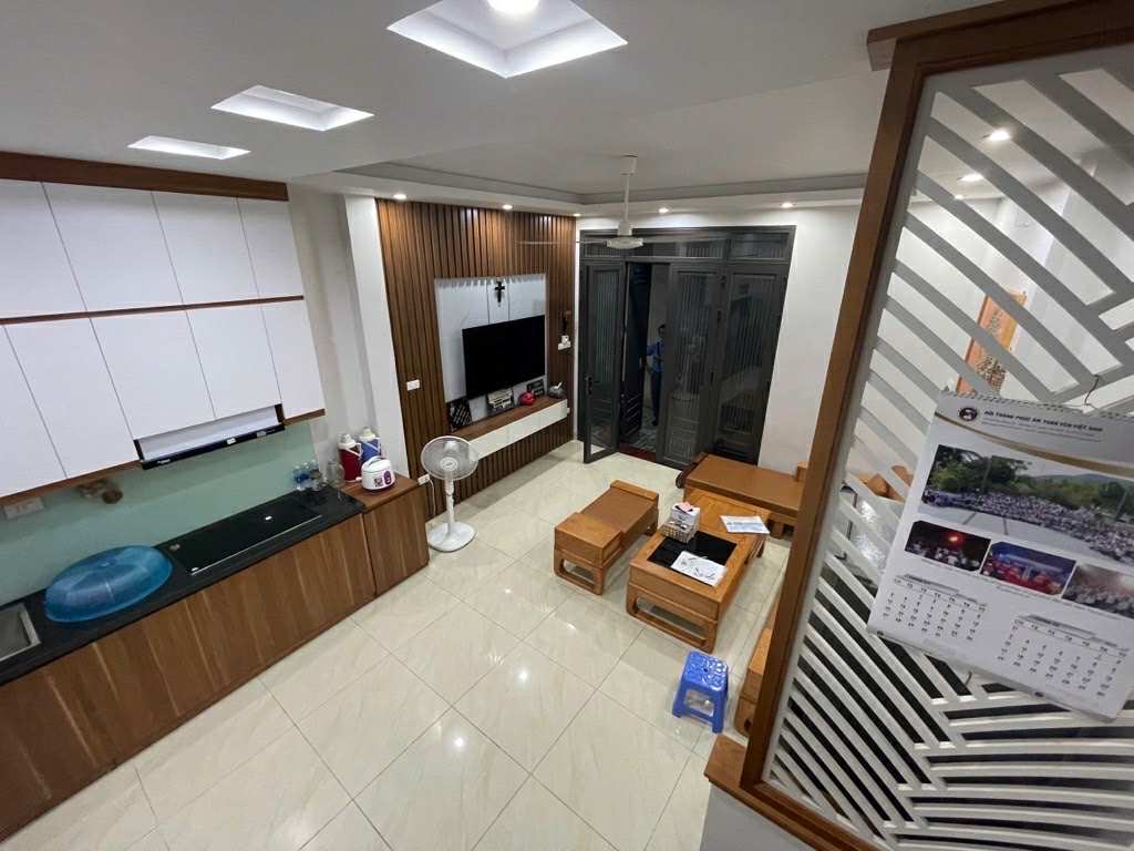 Bán nhà khu vực Hoàng Quốc Việt, Hà Nội