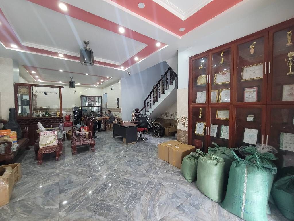 BÁN BIỆT THỰ LÔ GÓC - gầnTÔ NGỌC VÂN -QUẬN 12