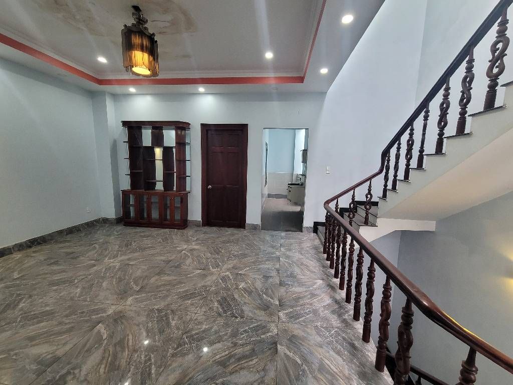 Bán Biệt thự ngang 7m,giá 8,8 tỷ-Quận 12