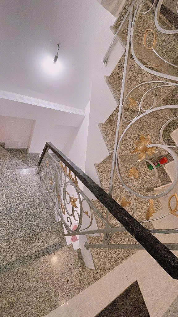 Bán nhà đường trần hưng đạo, phường 2, quận 5,chỉ nhỉnh 8 tỷ