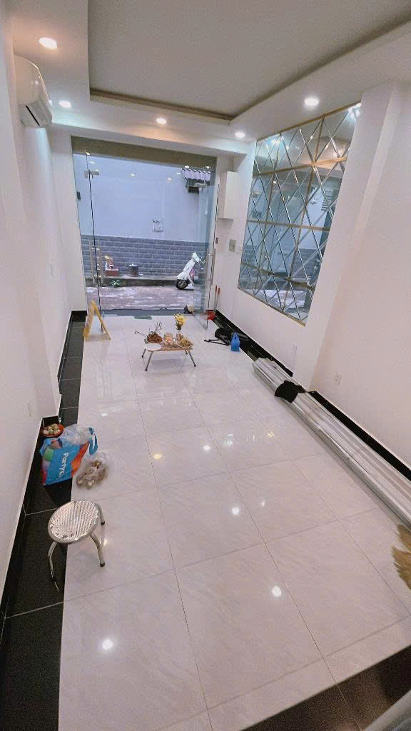 Bán nhà đường trần hưng đạo, phường 2, quận 5,chỉ nhỉnh 8 tỷ