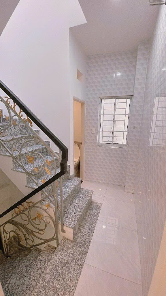 Bán nhà đường trần hưng đạo, phường 2, quận 5,chỉ nhỉnh 8 tỷ