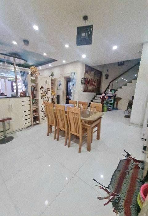 Bán nhà đường số 21, P. Tam Bình, Thủ Đức, 105m2, 3 tầng chỉ 6,5 tỷ.