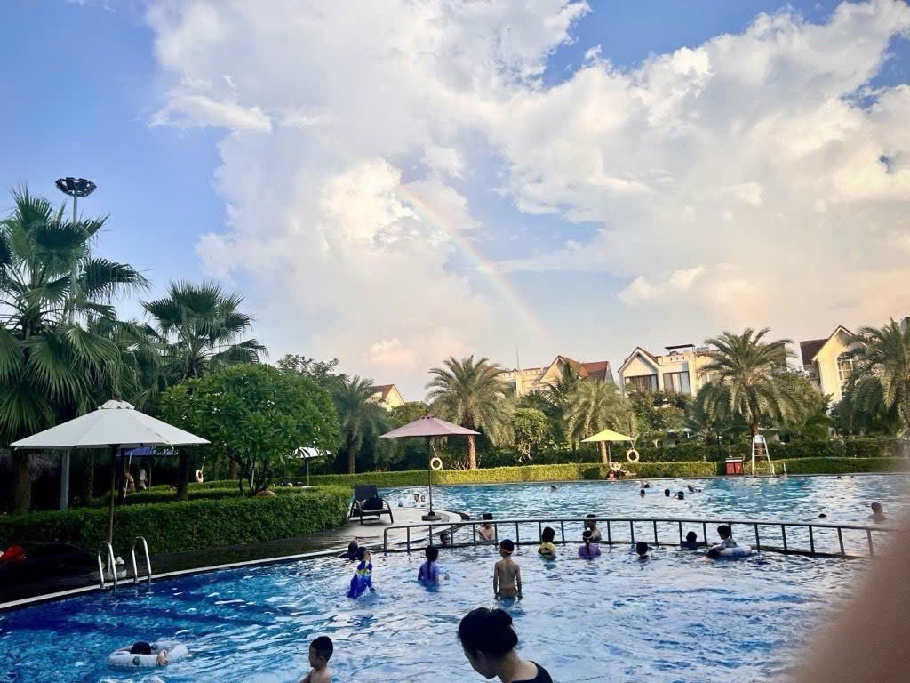 CHCC VINHOMES SYMPHONY LONG BIÊN - NĂM TRONG KHU BIỆT THỰ THƯỢNG LƯU VINHOMES RIVERSIDE LONG BIÊN