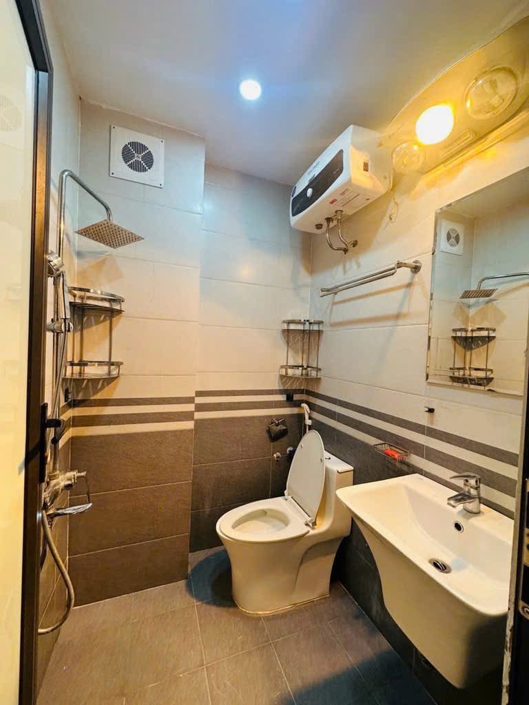 LÔ GÓC CỰC ĐẸP CỦA SỔ THOÁNG, NGÕ RỘNG THOÁNG SÁNG. NHÀ DÂN XÂY CHÍNH THỐNG TIỆN ÍCH XUNG QUANH