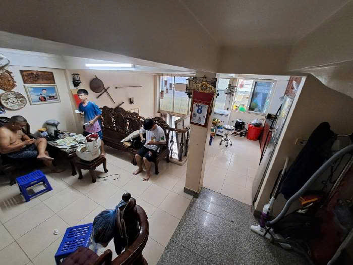 Bán nhà Ngọc Thụy, Mặt Tiền Rộng,20m Ra Phố Oto Tránh,41m2,6.5Ty