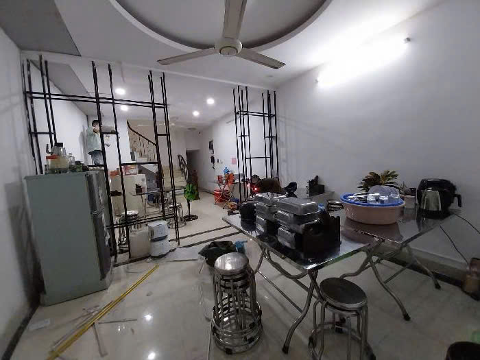 Bán Nhà Ngô Gia Khảm, Mặt phố Kinh Doanh,Vỉ Hè Rộng,61m2,9.5Ty