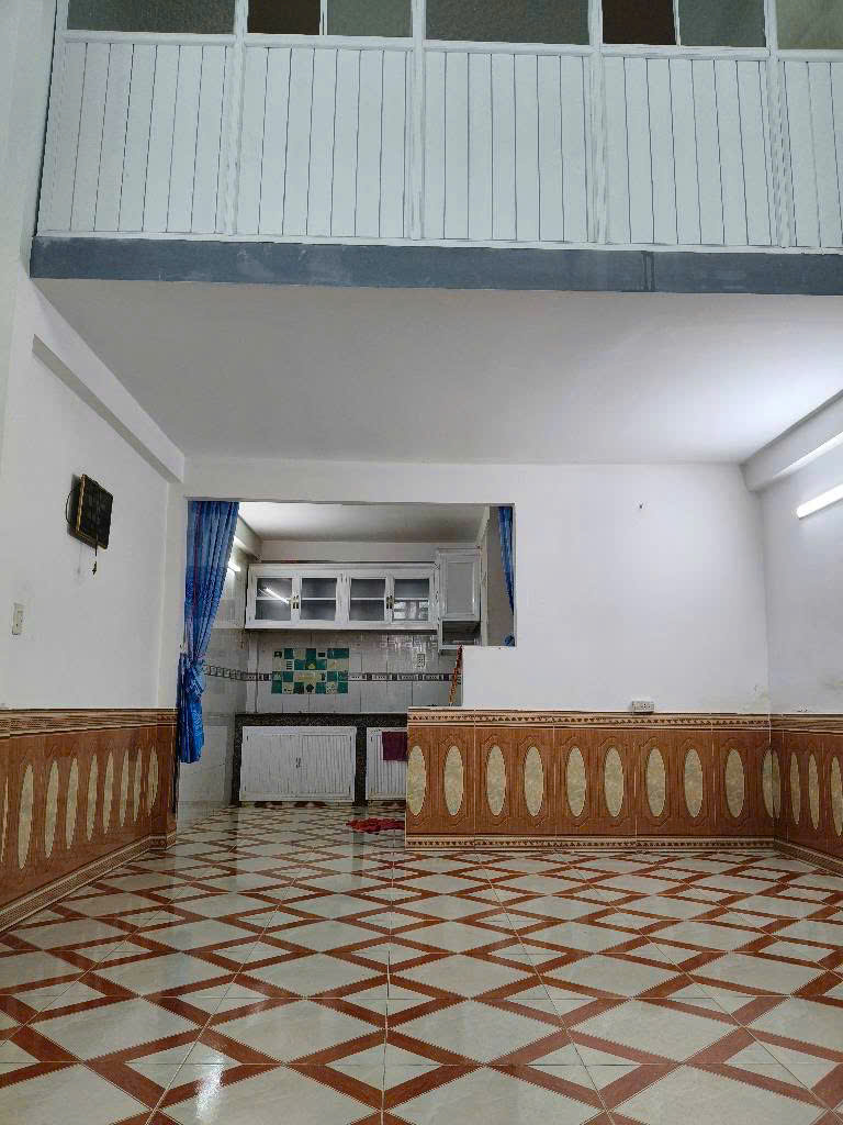 Nhà giá rẻ Quận 12, hẻm xe tải, khu buôn bán thuận tiện