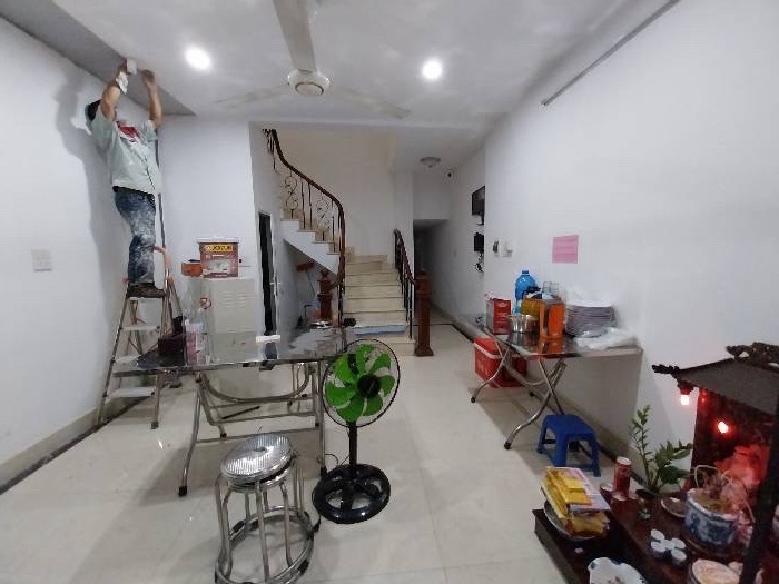 BÁN GẤP NHÀ ĐẸP NGỌC THỤY 51.6M2 GIÁ 8.5 TỶ