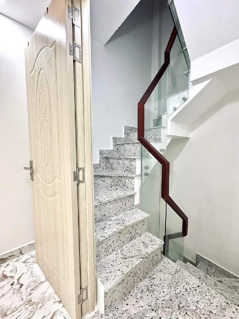 QUẬN 1 - LÔ KHU VIP 5 TẦNG - PHỐ ẨM THỰC - DÂN TRÍ  CAO