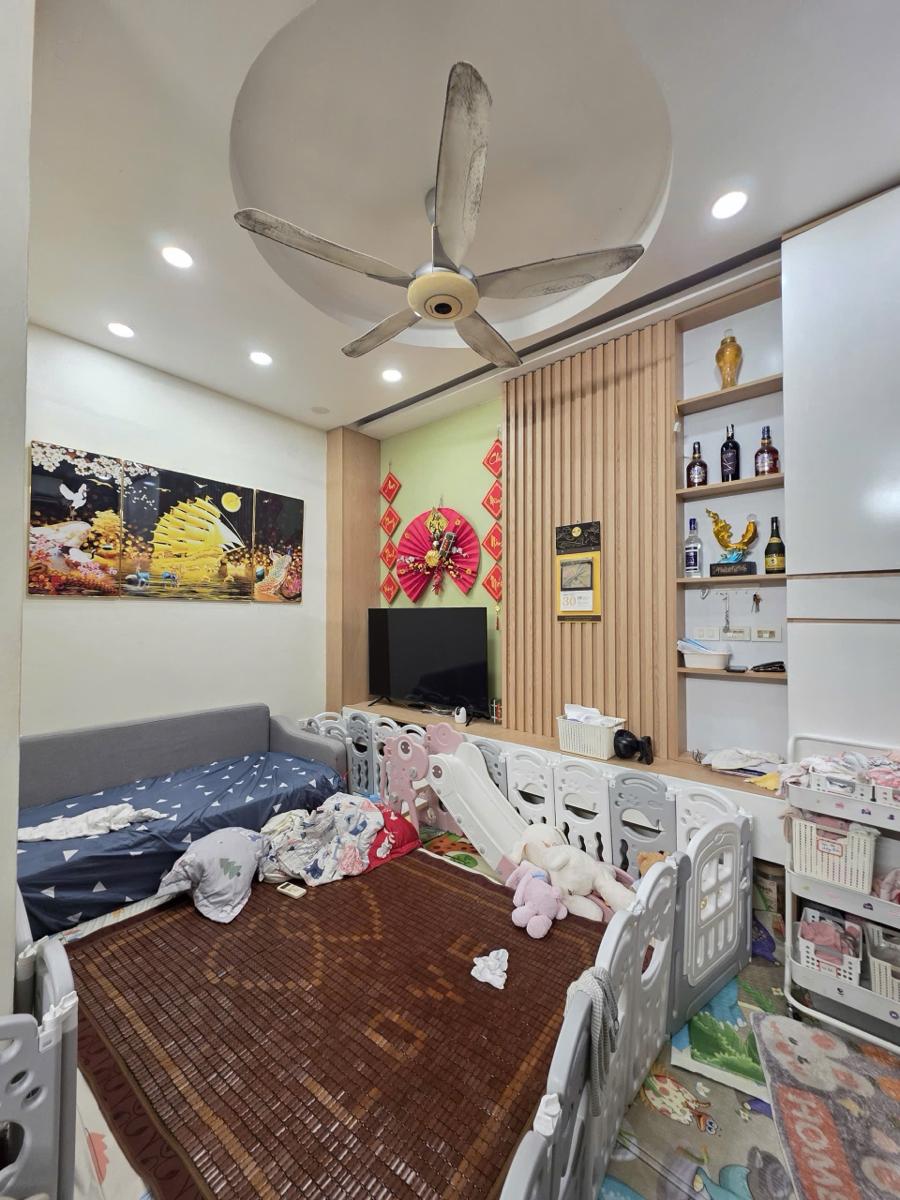 Mặt phố Nguyễn Đức Cảnh- 50M X5 Tầng Dân Xây-Oto Đỗ Cửa- Kinh Doanh Sầm Uất- Nhỉnh 9T