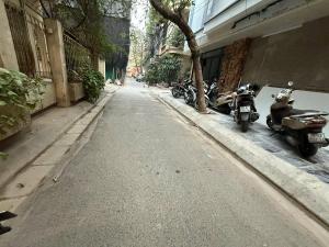 Phân lô Đền Lừ-6 Tầng thang máy-Oto đỗ cửA-40M-10 Tỷ