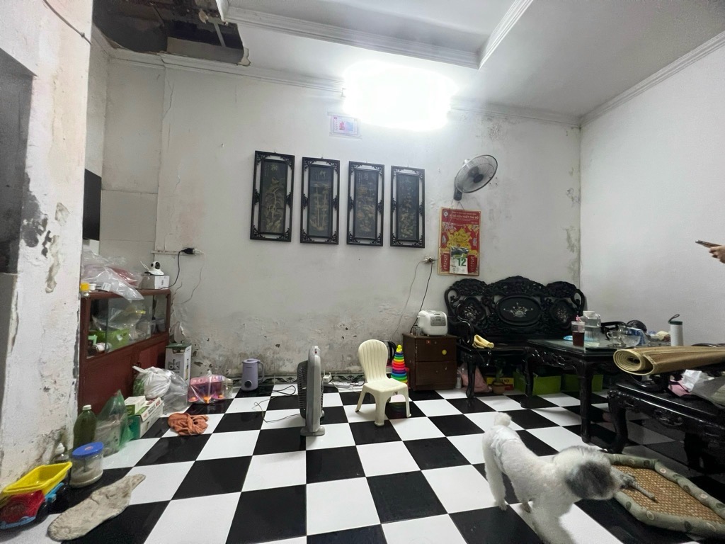 BAN NHÀ HOÀN KIẾM 20m 3 tầng 7,4 tỷ