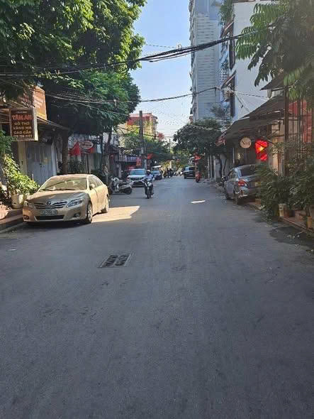 NHÀ ĐẸP QUAN NHÂN – 32M² – CHUẨN 5 SAO – THANG MÁY XỊN – FULL NỘI THẤT