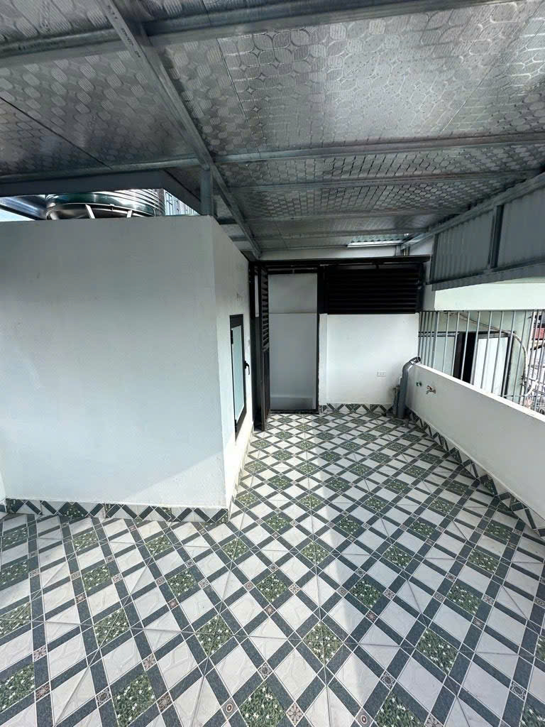 NHÀ ĐẸP KHƯƠNG ĐÌNH - NHÀ MỚI CỨNG - NHỈNH 9,1 TỶ CÓ THANG MÁY SIÊU XỊN