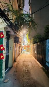 NHÀ ĐẸP THOÁNG SÁNG - 50M RA MẶT ĐƯỜNG - FULL NỘI THẤT Ở NGAY