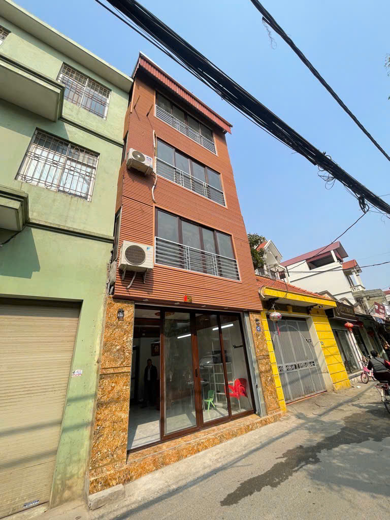 2.	Chính chủ gửi bán siêu phẩm kinh doanh Vạn phúc, mặt tiền khủng, 35m2, giá nhỉnh 9 tỷ