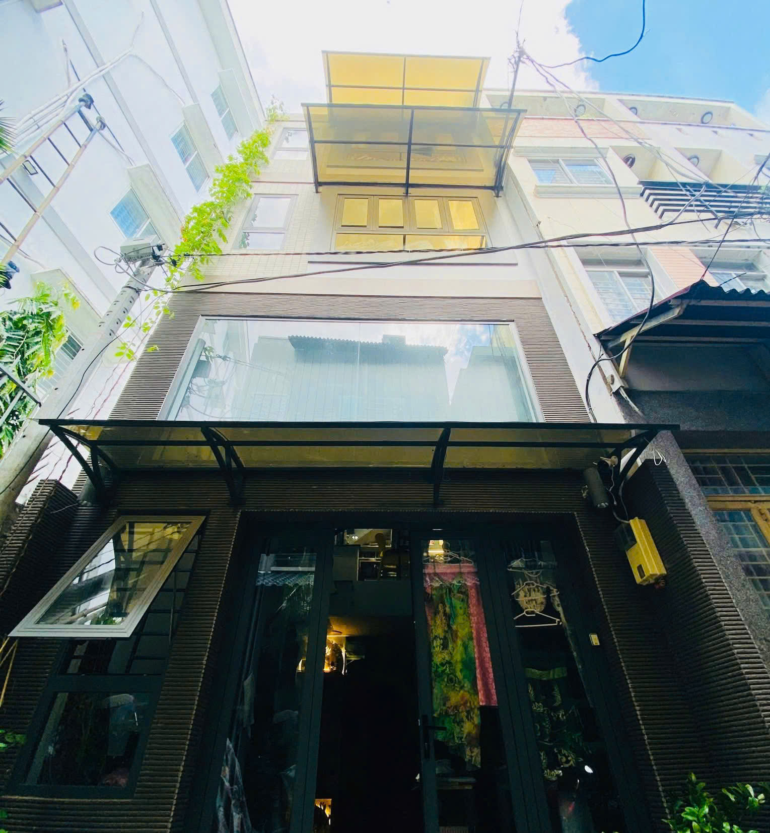 Mua Là Lời - Ngang Siêu Rộng 8m – Nhà 4 Tầng, 110m2, 6PN - Giá Thấp Nhất Thị Trường, Nhỉnh 6 Tỷ