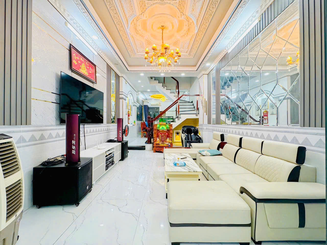 Mua Là Lời - Ngang Siêu Rộng 8m – Nhà 4 Tầng, 110m2, 6PN - Giá Thấp Nhất Thị Trường, Nhỉnh 6 Tỷ