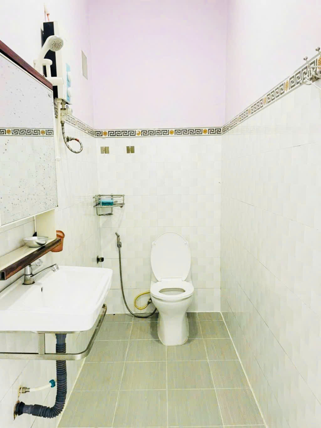 Kiếm Nhà Gần Cầu Nguyễn Văn Cừ Quận 8??? Có Ngay Nhà 4 Tầng, Hẻm Xe Hơi, Chỉ 6 Tỷ