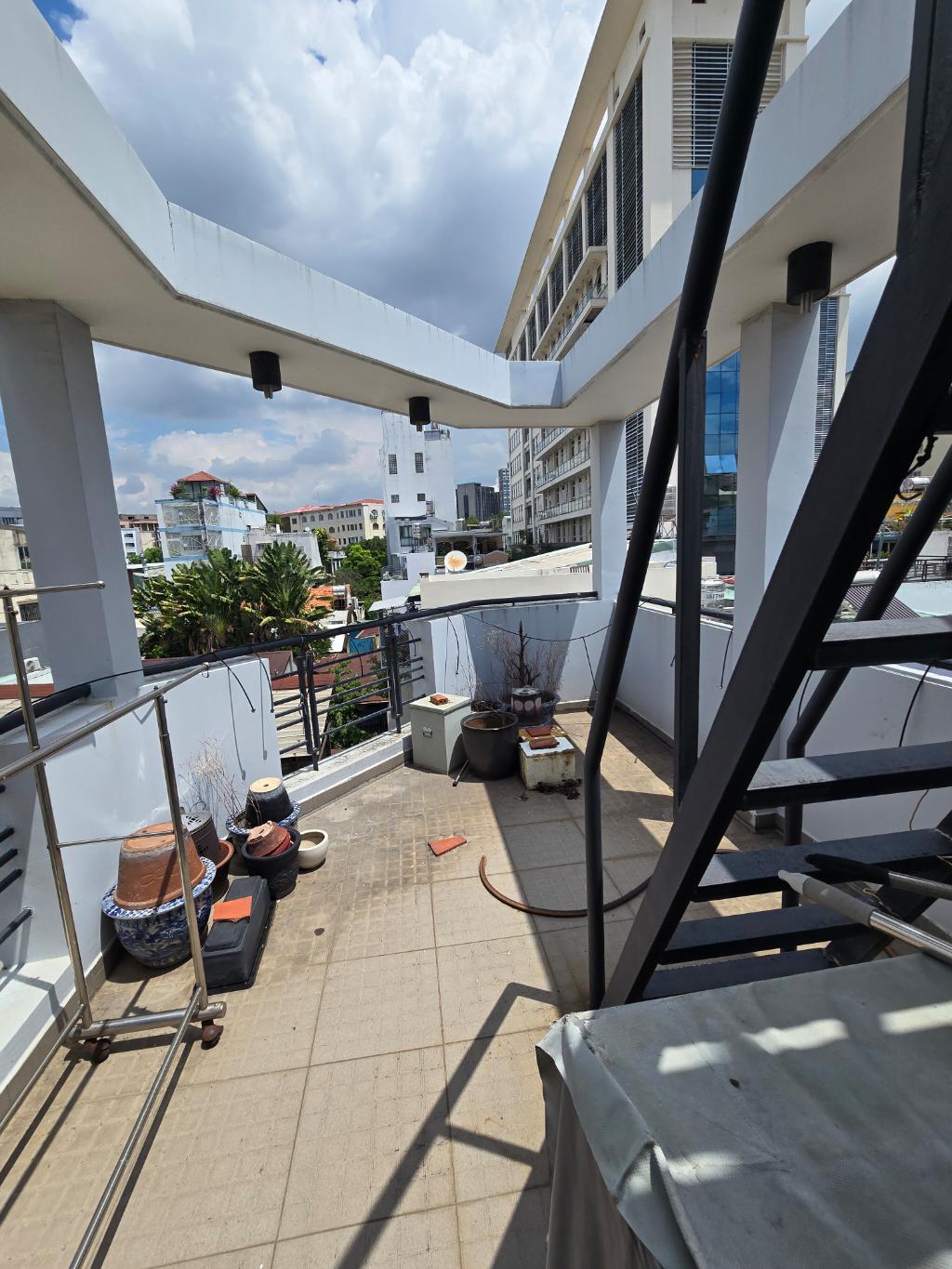 Trần Đình Xu Phường Nguyễn Cư Trinh Quận 1 . 7.6 tỷ