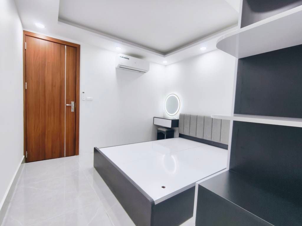 Nhà đẹp Nguyễn Trãi 76M nhỉnh 4 tỷ full nội thất 0963969859