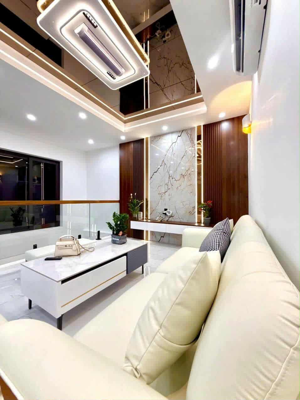 Bán nhà Trường Chinh-Ngã Tư Sở-6 Tầng-Thang Máy-Xây Mới 12x tỷ