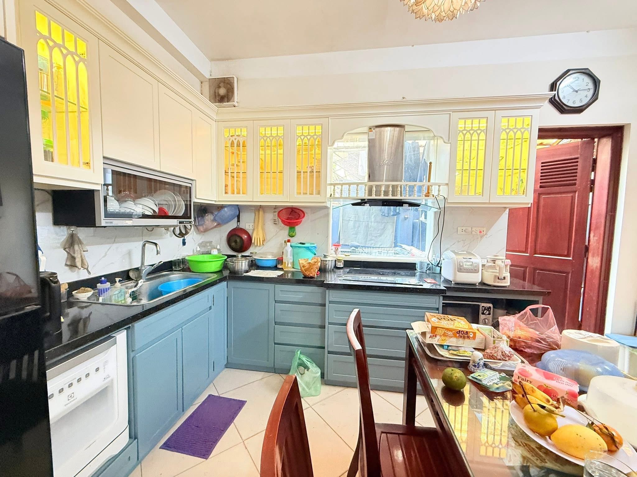 MẶT PHỐ HOÀNG HOA THÁM, MẶT TIỀN ĐẸP, HIẾM BÁN