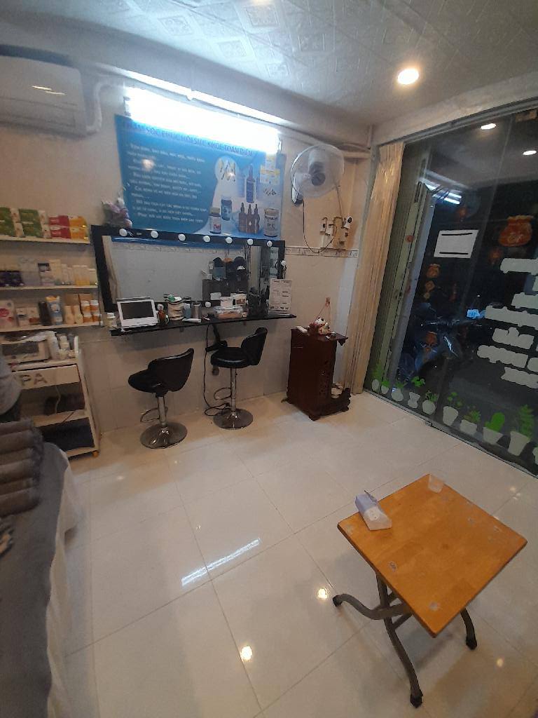 Nhà ở có Mặt bằng Kinh Doanh rộng rãi