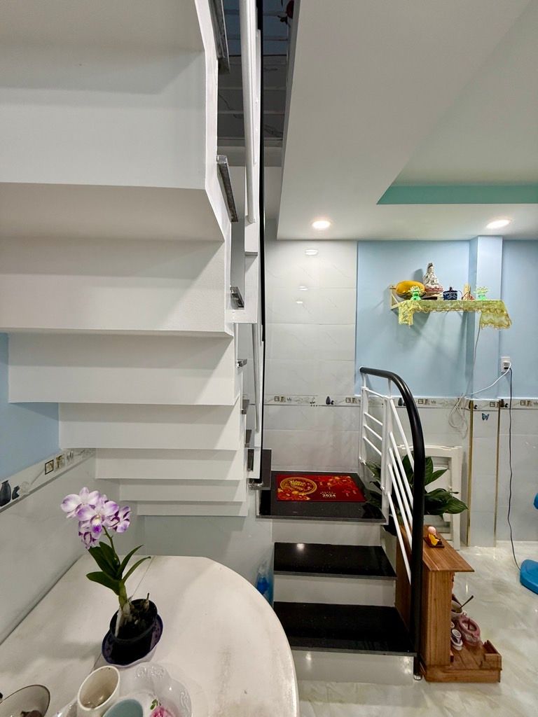 QUẬN TÂN PHÚ, SÀI GÒN – Đường TÂN SƠN NHÌ, 3.X TỶ.