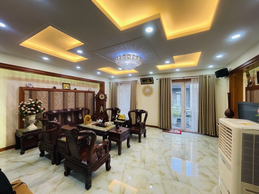 QUẬN TÂN PHÚ, SÀI GÒN. đường HOA BẰNG, 120m2, hơn 14 TỶ.