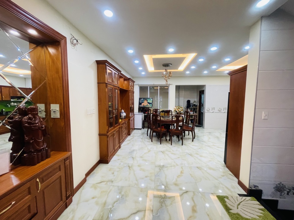 QUẬN TÂN PHÚ, SÀI GÒN. đường HOA BẰNG, 120m2, hơn 14 TỶ.
