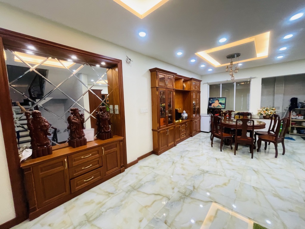 QUẬN TÂN PHÚ, SÀI GÒN. đường HOA BẰNG, 120m2, hơn 14 TỶ.