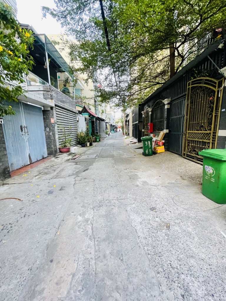 QUẬN TÂN PHÚ, SÀI GÒN. đường HOA BẰNG, 120m2, hơn 14 TỶ.