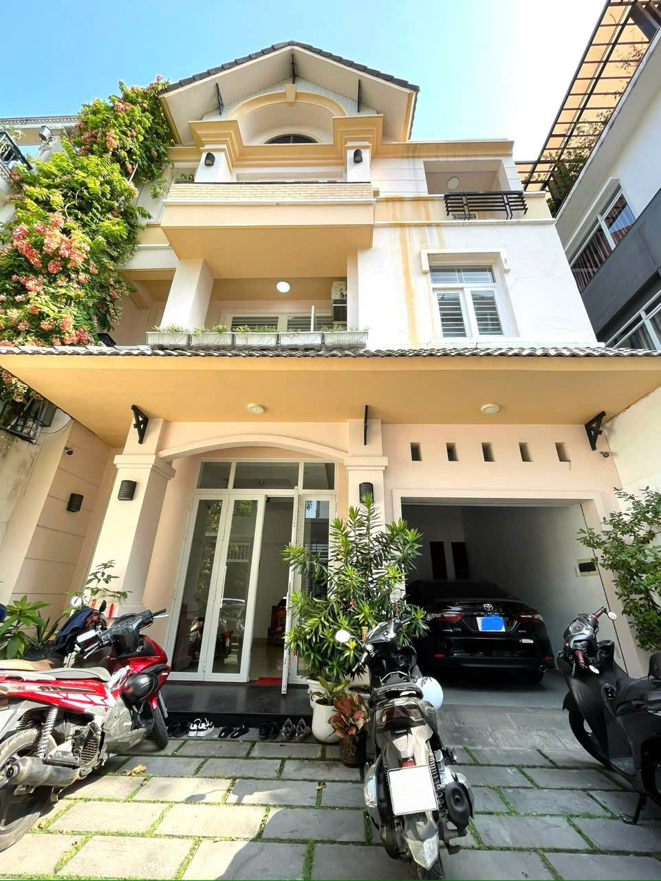 Biệt thự quận 7