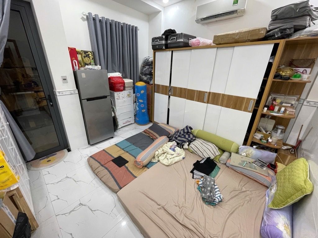 Góc 2 mặt tiền, đường Lý Thánh Tông, quận Tân Phú, 64m2, hơn 5 tỷ.