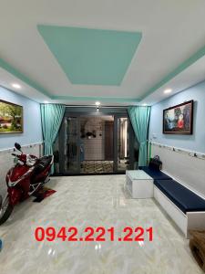 QUẬN TÂN PHÚ, SÀI GÒN – Đường TÂN SƠN NHÌ, 3.X TỶ.