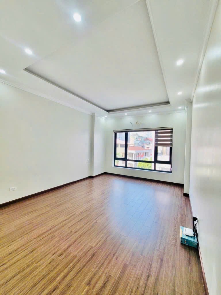 BÁN NHÀ PHỐ NGUYỄN VĂN CỪ – 6 TẦNG THANG MÁY – Ô TÔ ĐỖ CỬA – 45M2 – NHỈNH 15TỶ