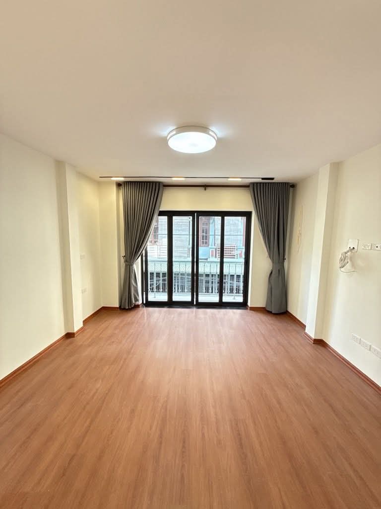 THẠCH BÀN - NHÀ QUAN XÂY - 2 MẶT NGÕ - 70M2 - GẦN 12 TỶ