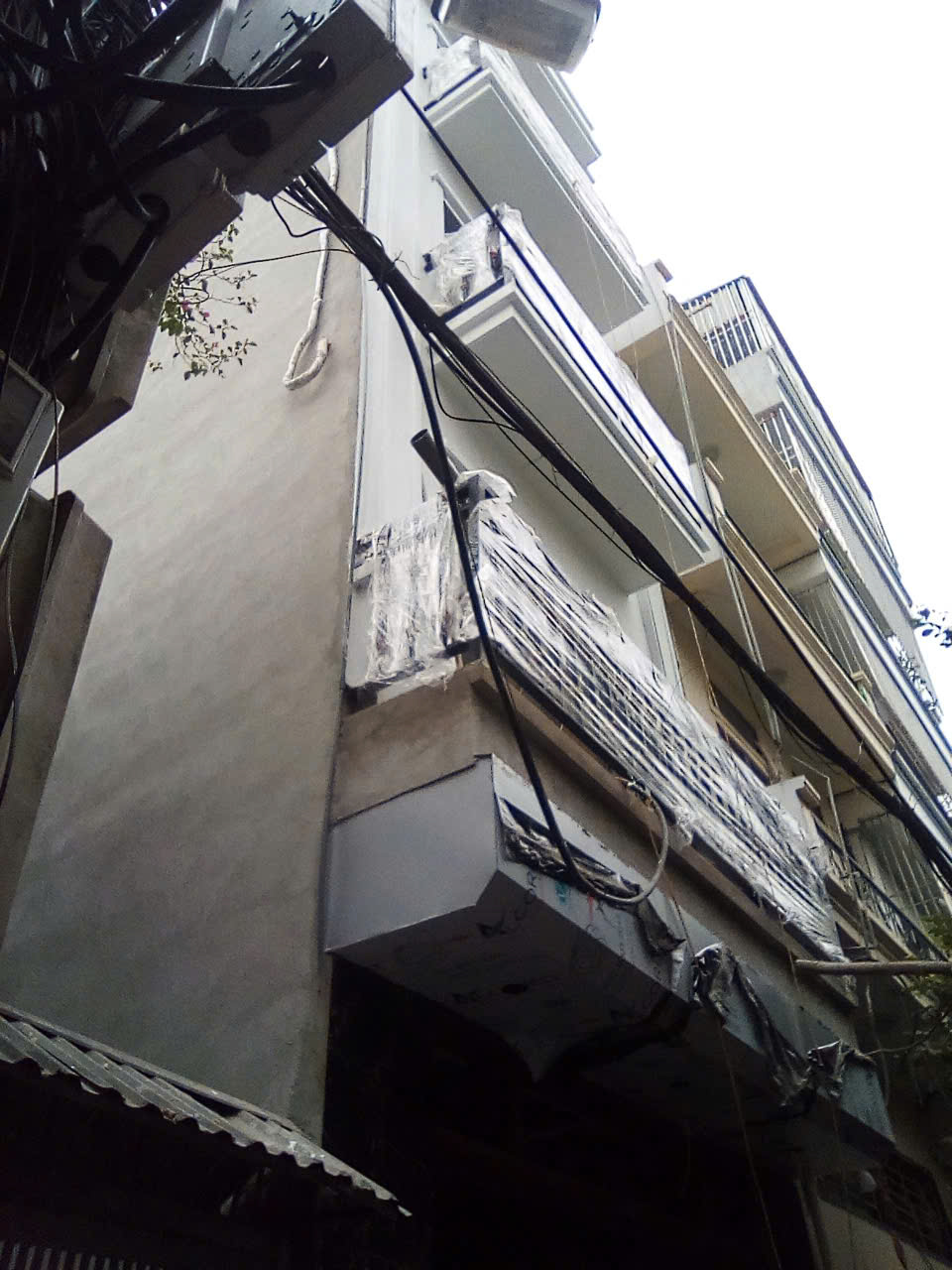 NHÀ PHỐ MINH KHAI