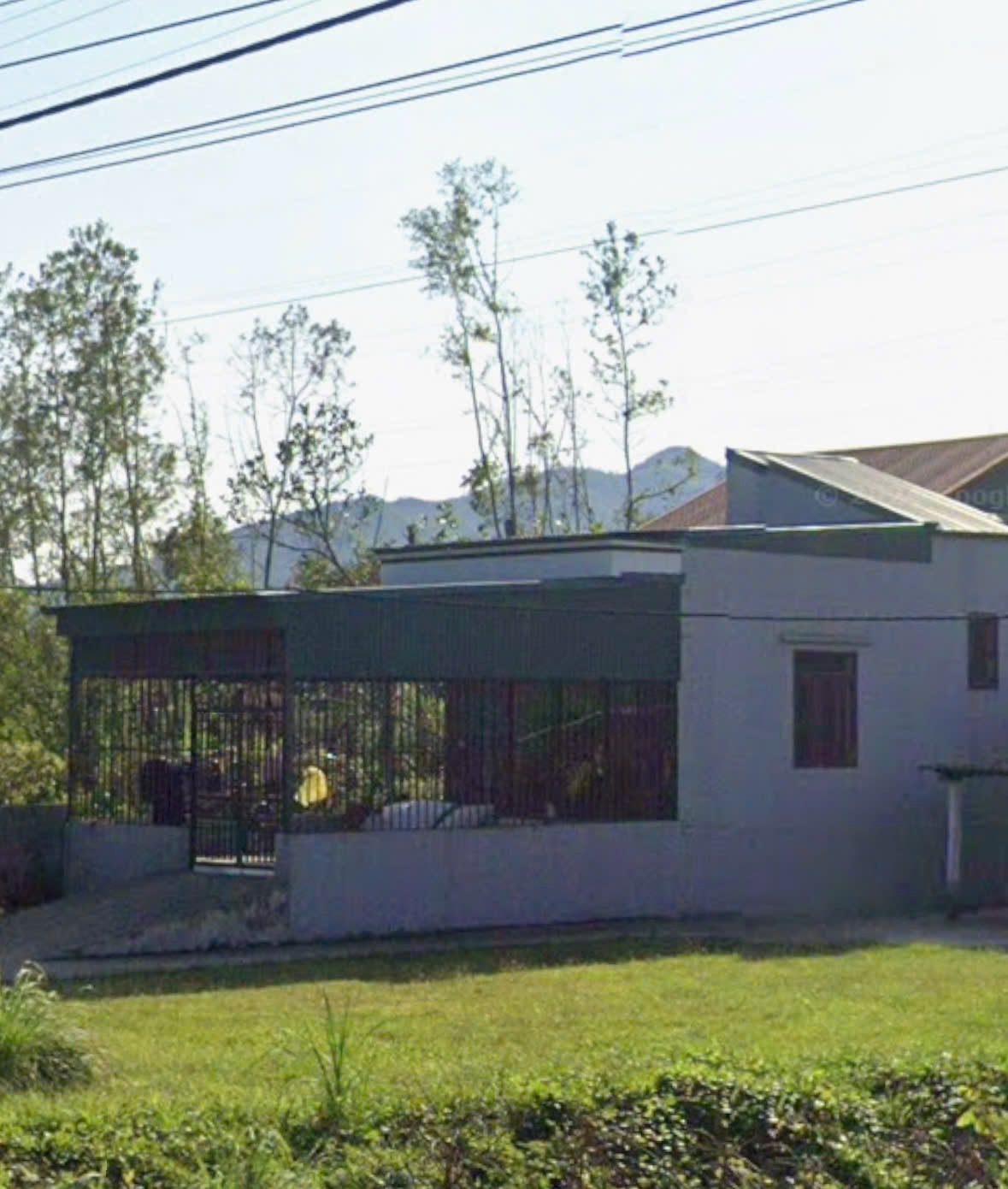 Bán nhà riêng khu vực Quảng Ninh - mặt tiền 4.5m - nhỉnh 5 tỷ