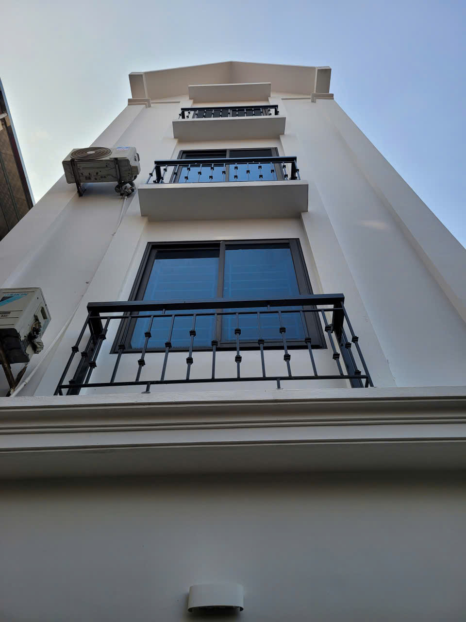 BÁN NHÀ TÂY TỰU  4 TẦNG CHỈ 5. x TỶ