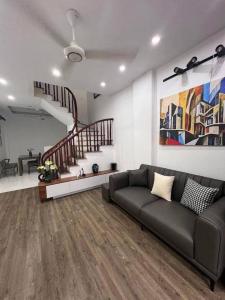 Bán nhà Thúy Lĩnh gần 100m2 giá nhỉnh 6 tỷ