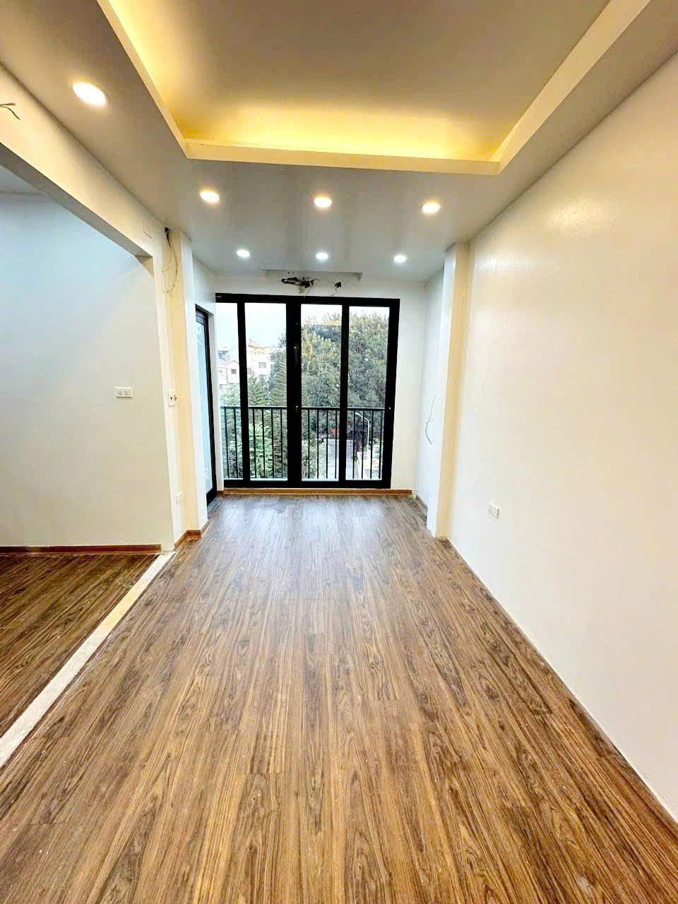 CỰC HIẾM NHÀ PHỐ TẠI THÁI HÀ GIÁ YÊU THƯƠNG