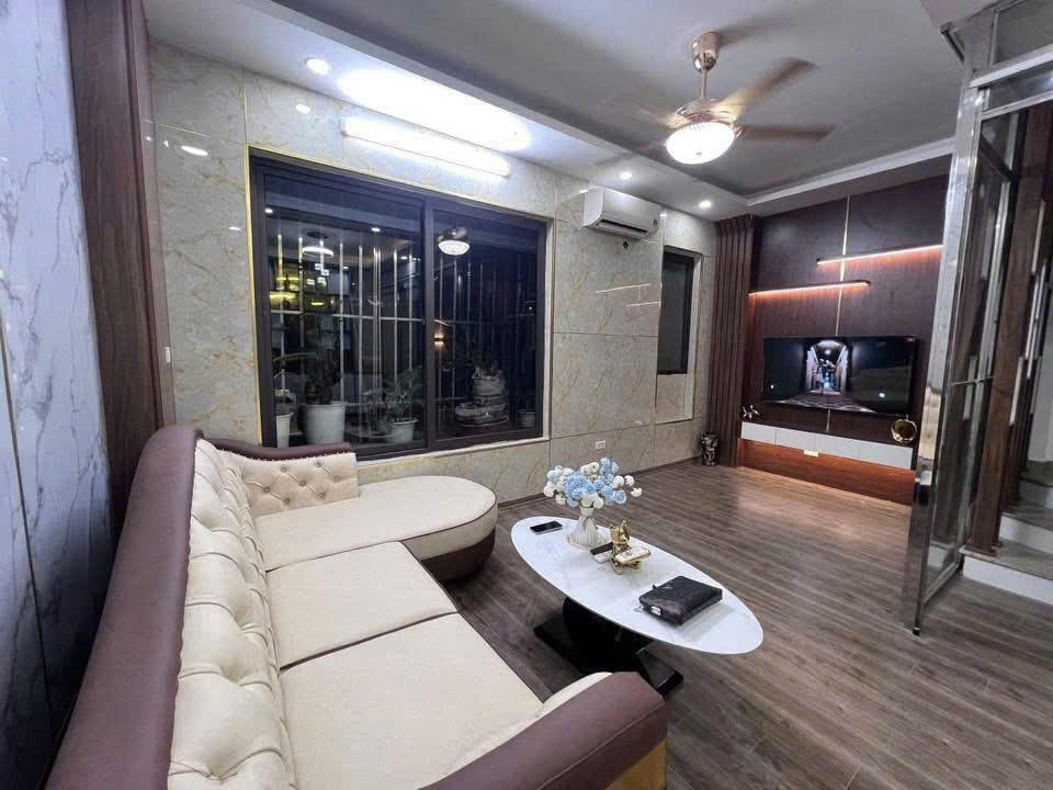 MỘT CĂN DUY NHẤT CÓ 102 TẠI HAI BÀ TRƯNG GẦN TIMES CITY