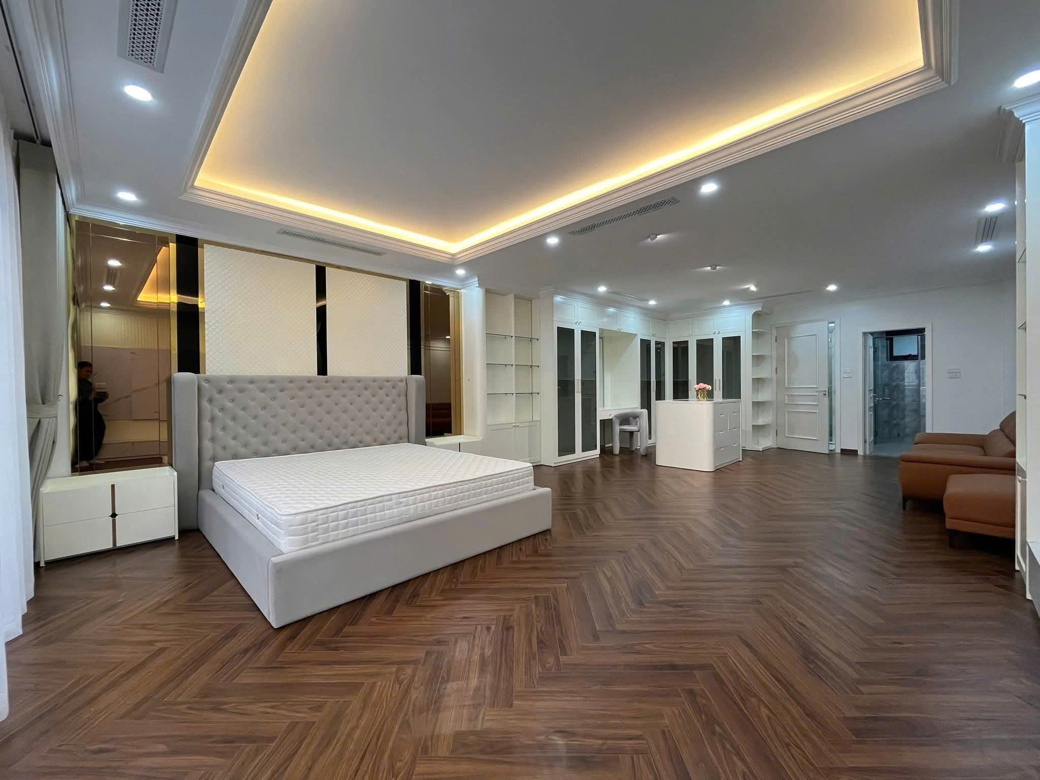 MỘT CĂN DUY NHẤT CÓ 102 TẠI HAI BÀ TRƯNG GẦN TIMES CITY