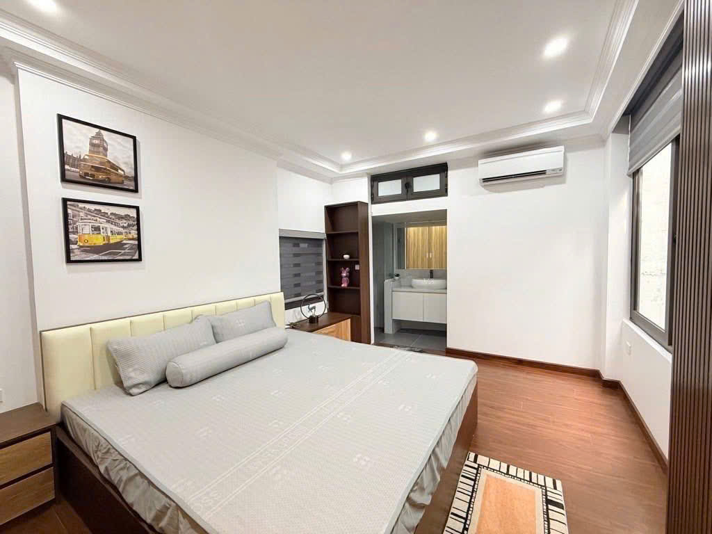 BÁN NHÀ THỊNH QUANG 45M,7 TẦNG THANG MÁY,NGÕ THÔNG,GẦN PHỐ,MT KHỦNG FULL NT,NHỈNH 15 TỶ